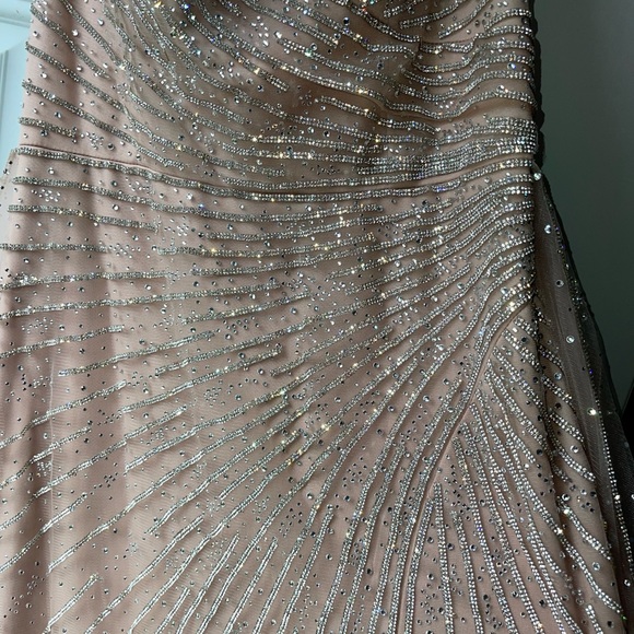 Custom couture size 14 - Picture 12 of 16